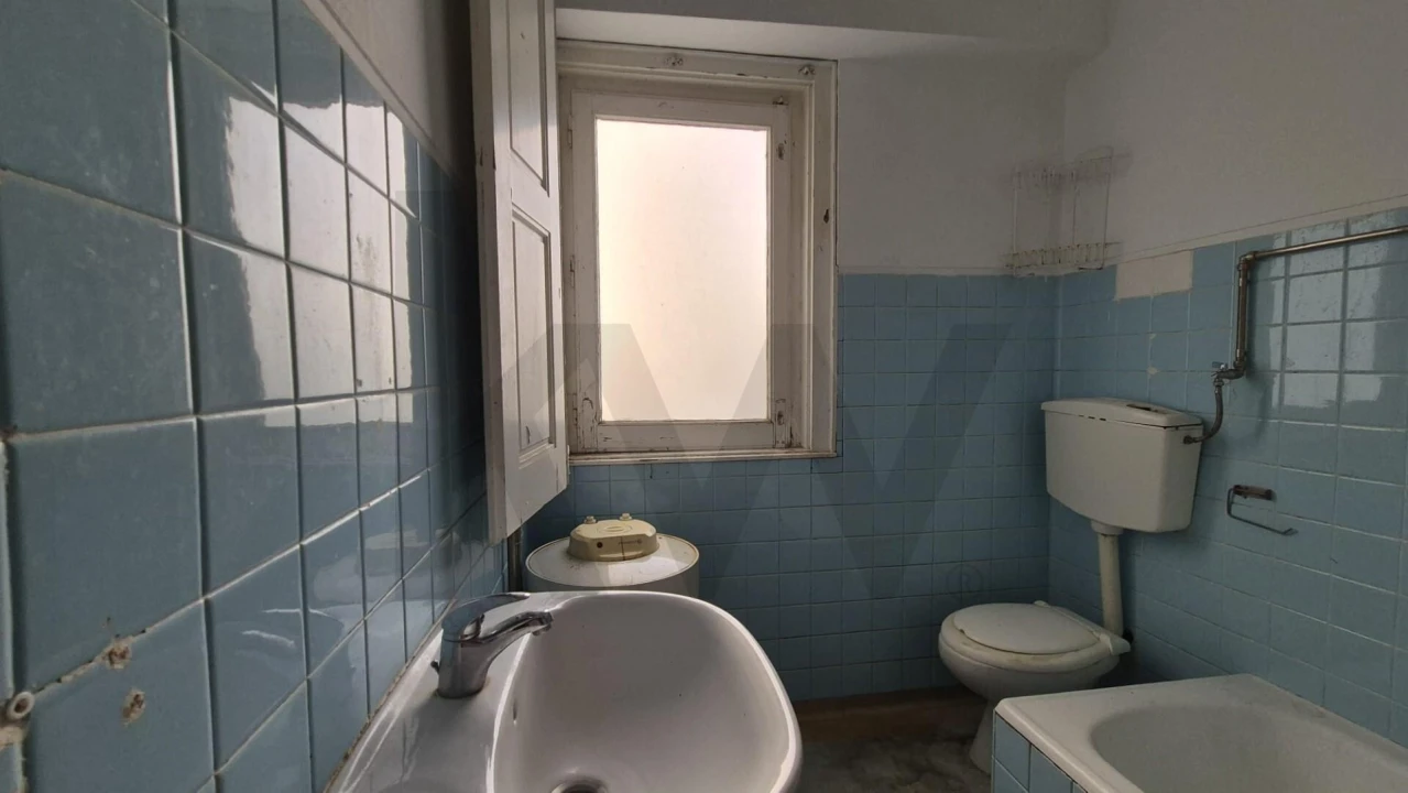 Moradia T4 para Venda em Bacelo e Senhora da Saúde Foto 4
