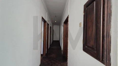 Moradia T4 para Venda em Bacelo e Senhora da Saúde