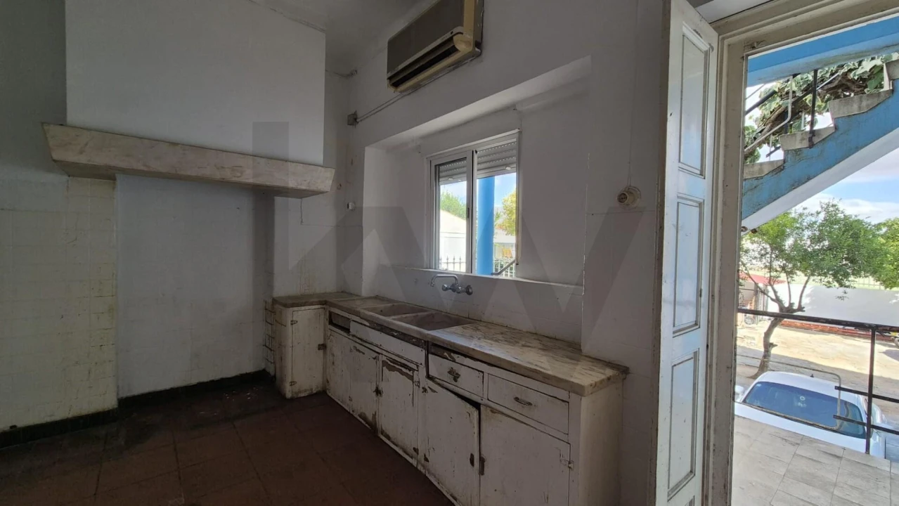 Moradia T4 para Venda em Bacelo e Senhora da Saúde Foto 14
