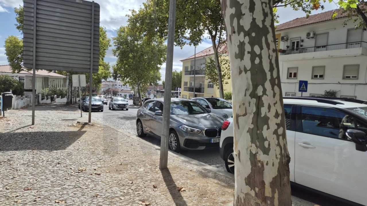 Moradia T4 para Venda em Bacelo e Senhora da Saúde Foto 17