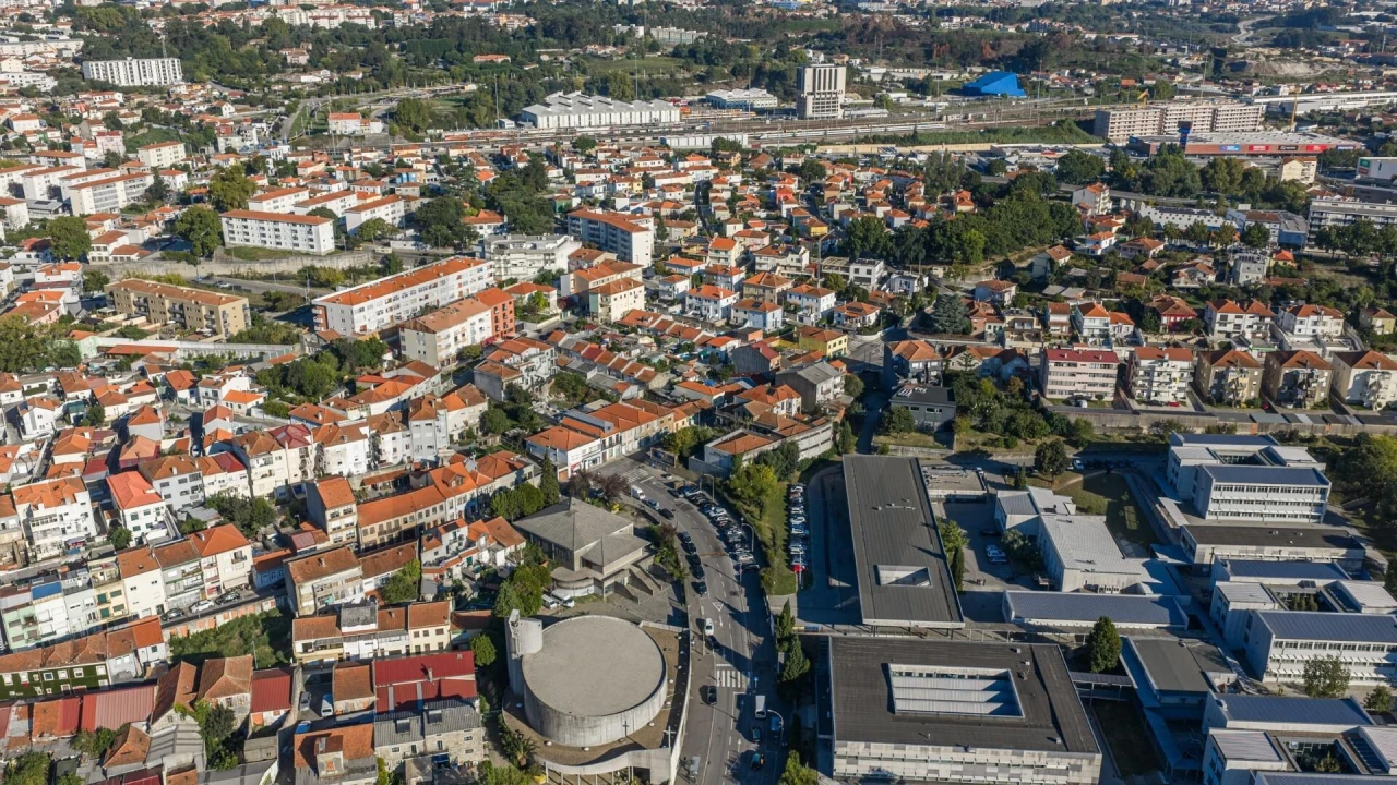 Terreno para Venda em Campanhã Foto 9