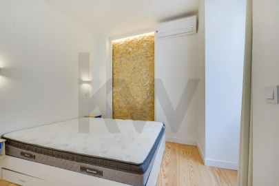 Apartamento T2 para Arrendamento em Santa Maria Maior