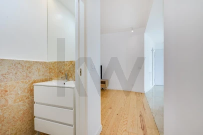 Apartamento T2 para Arrendamento em Santa Maria Maior
