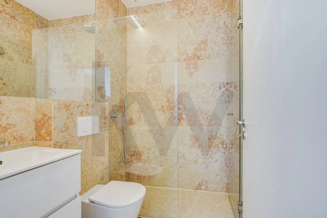 Apartamento T2 para Arrendamento em Santa Maria Maior Foto 9