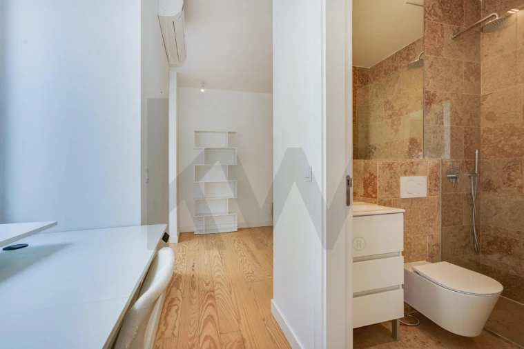 Apartamento T2 para Arrendamento em Santa Maria Maior Foto 12