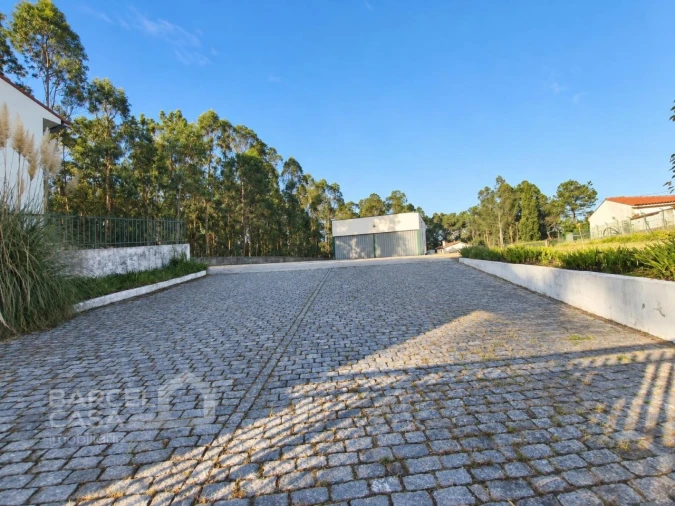 Armazém para Arrendamento em Carreira e Fonte Coberta Foto 12