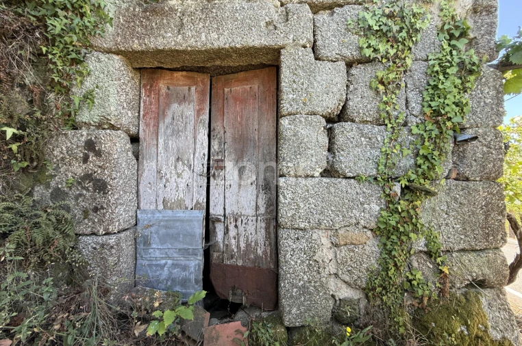 Moradia T3 para Venda em Anreade e São Romão de Aregos Foto 9