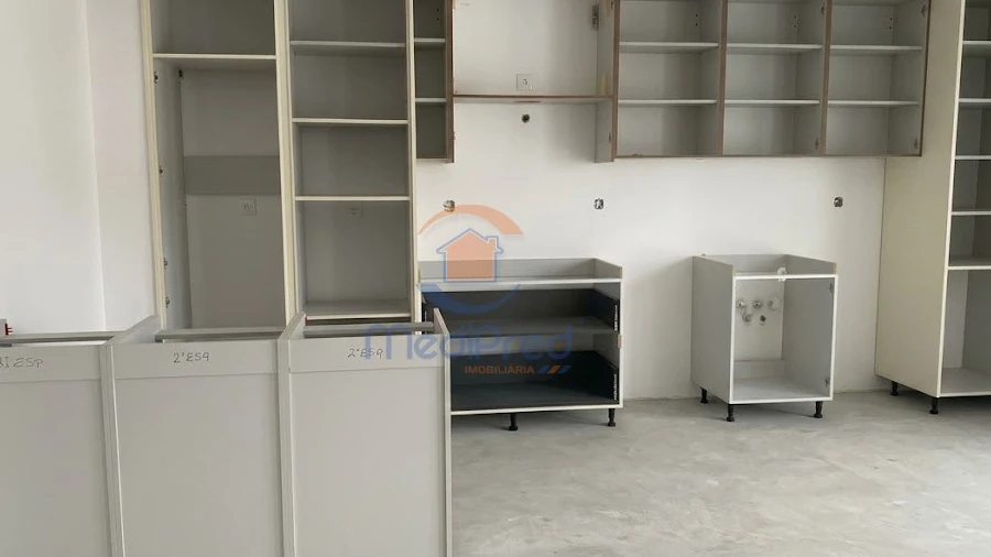 Apartamento T3 para Venda em Ramada e Caneças