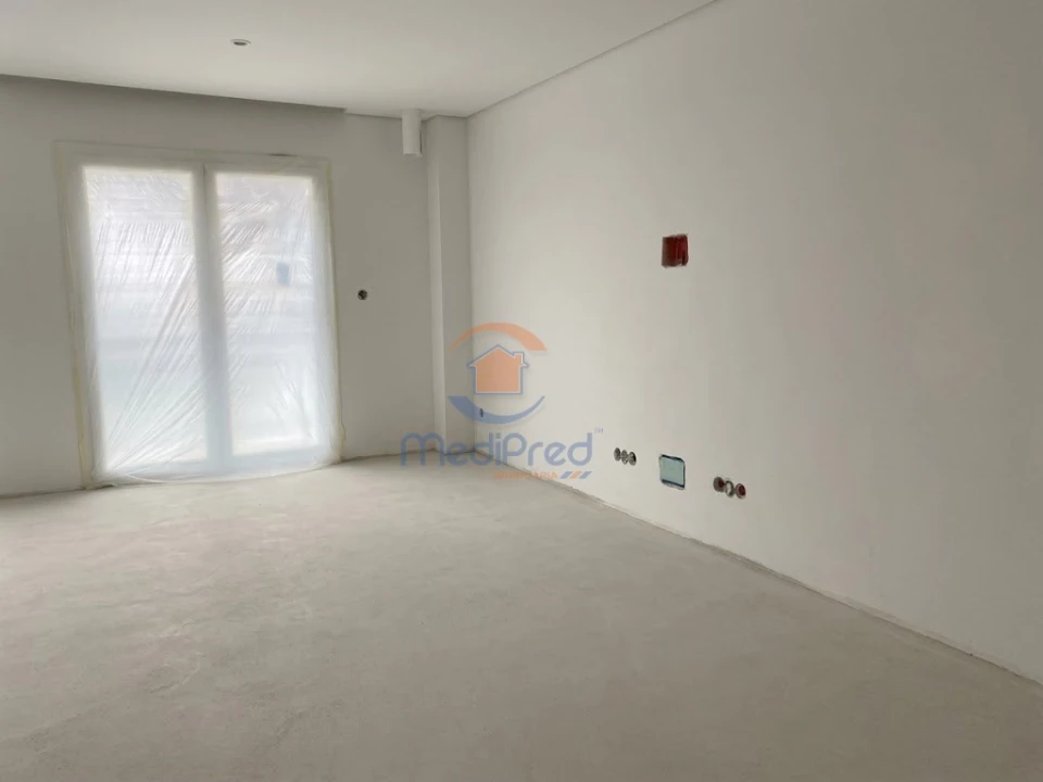 Apartamento T3 para Venda em Ramada e Caneças Foto 3