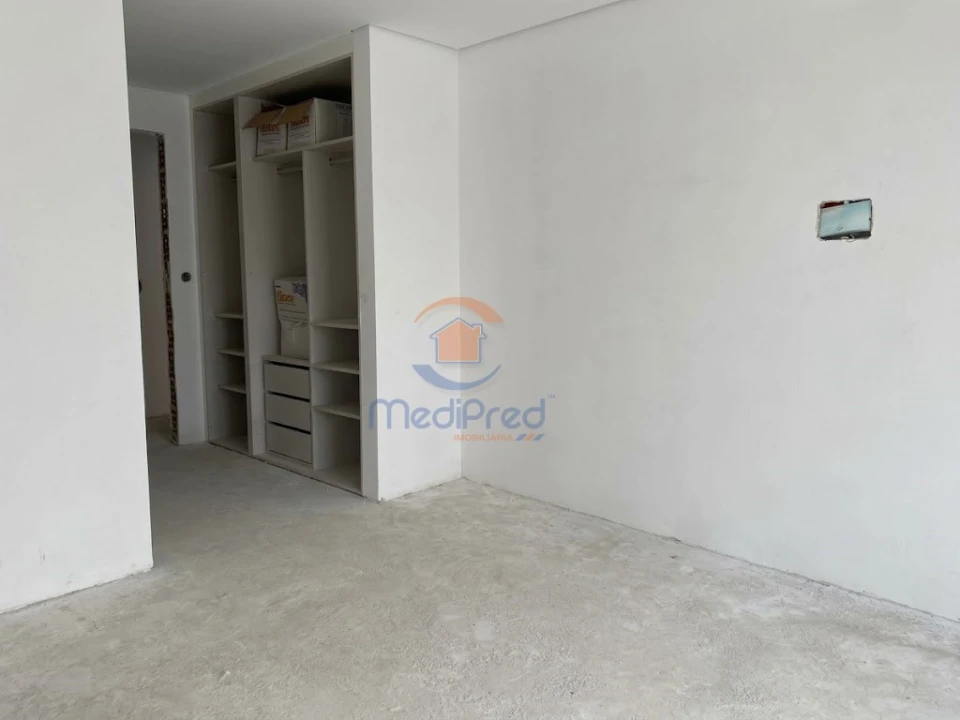 Apartamento T3 para Venda em Ramada e Caneças Foto 21
