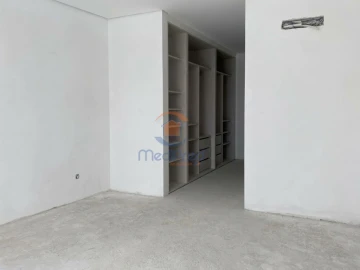 Apartamento T3 para Venda em Ramada e Caneças