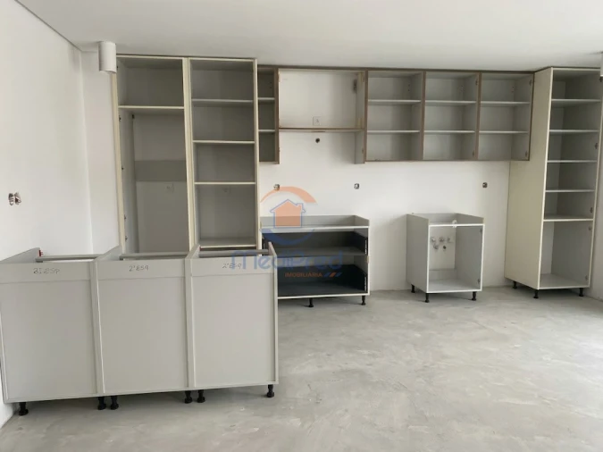 Apartamento T3 para Venda em Ramada e Caneças Foto 2