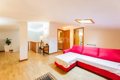 Apartamento T3 para Venda em Merelim (São Pedro) e Frossos