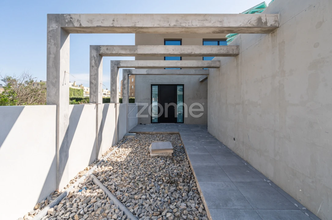 Moradia T4 para Venda em Esmoriz Foto 31