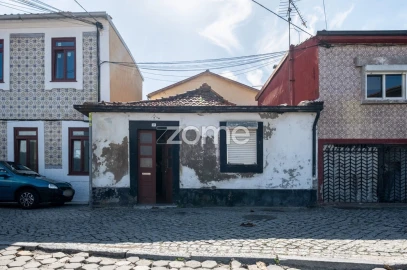 Moradia T1 para Venda em Santa Marinha e São Pedro da Afurada