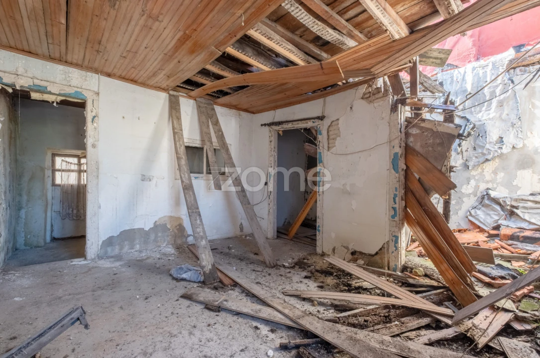 Moradia T1 para Venda em Santa Marinha e São Pedro da Afurada Foto 6