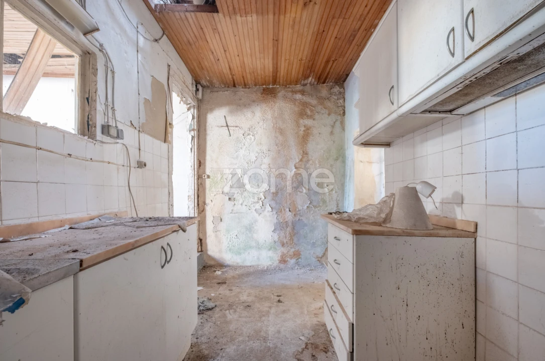 Moradia T1 para Venda em Santa Marinha e São Pedro da Afurada Foto 12