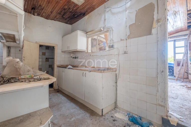 Moradia T1 para Venda em Santa Marinha e São Pedro da Afurada Foto 11