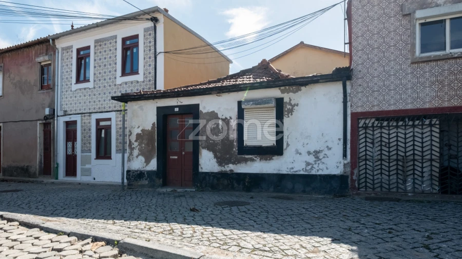 Moradia T1 para Venda em Santa Marinha e São Pedro da Afurada