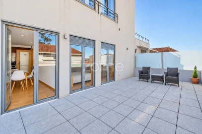 Apartamento T1 para Arrendamento em Paranhos
