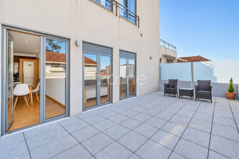 Apartamento T1 para Arrendamento em Paranhos Foto 10