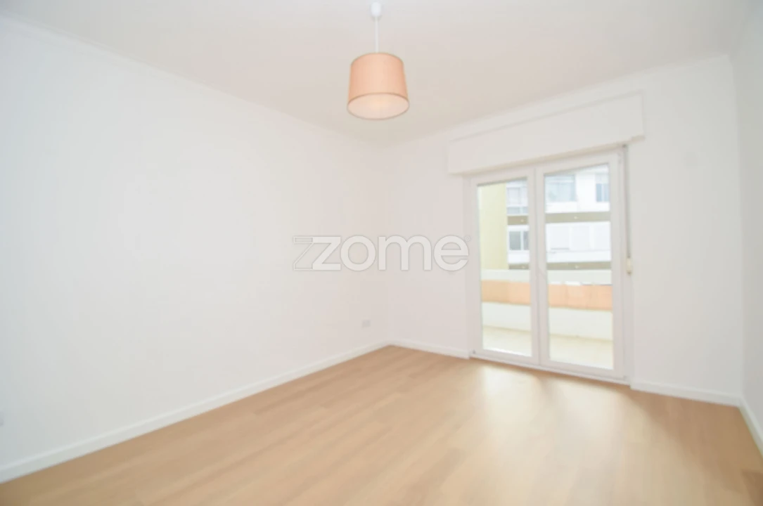 Apartamento T3 para Venda em Cascais e Estoril Foto 28