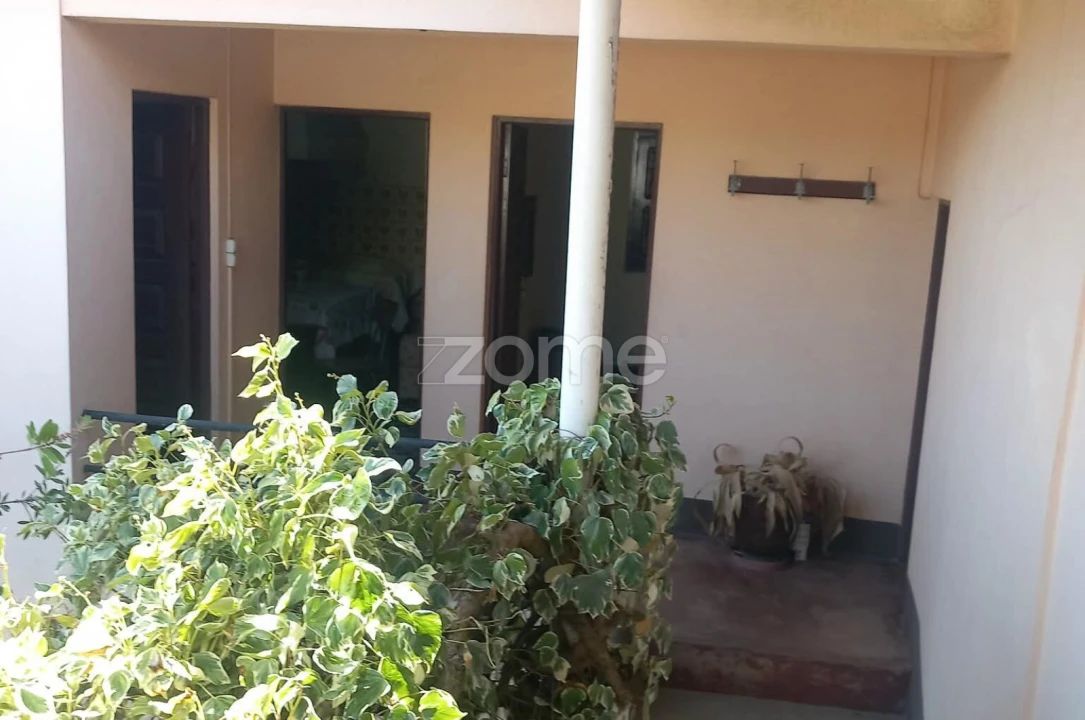 Moradia T5 para Venda em Carvalho Foto 4