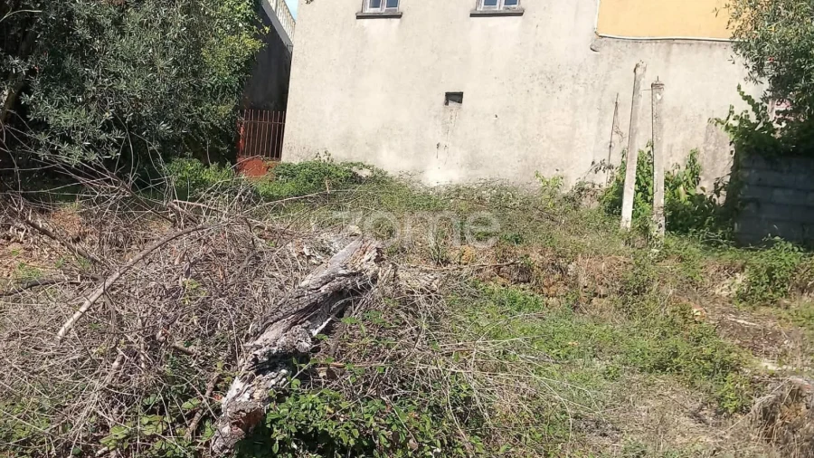 Moradia T5 para Venda em Carvalho