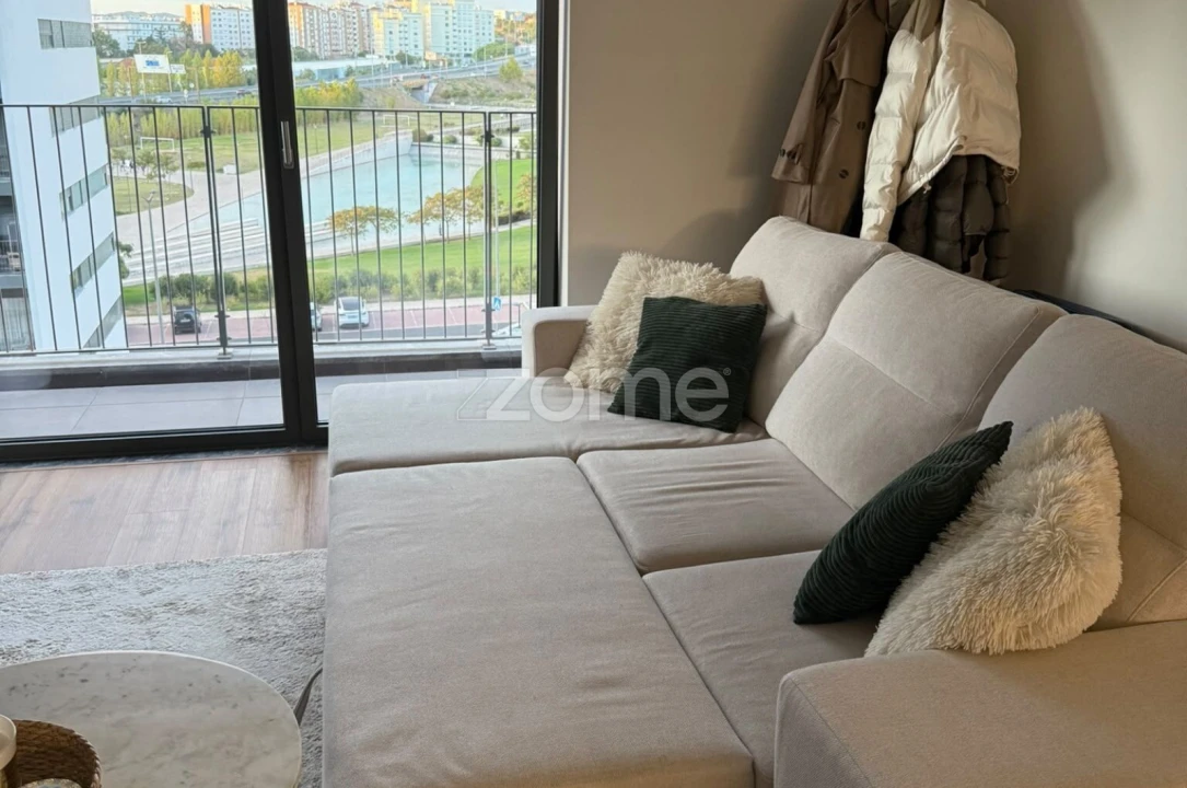 Apartamento T1 para Arrendamento em Lumiar Foto 4