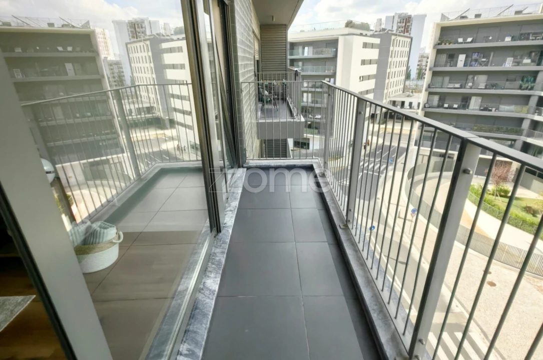Apartamento T1 para Arrendamento em Lumiar Foto 17