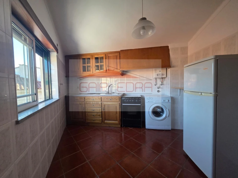 Apartamento para Venda em Abraveses Foto 1