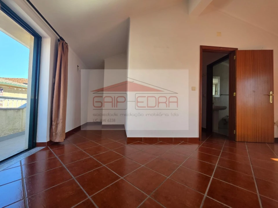 Apartamento para Venda em Abraveses Foto 5