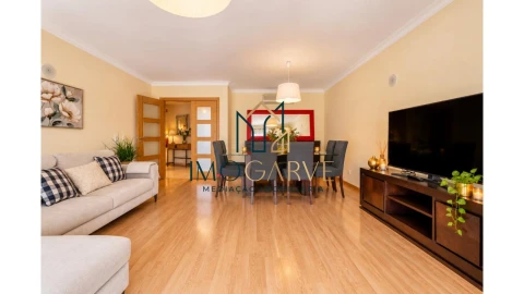 Apartamento T3 para Venda em Portimão