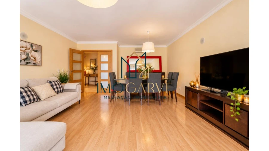 Apartamento T3 para Venda em Portimão