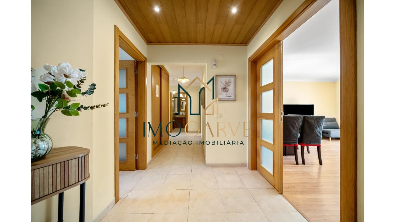 Apartamento T3 para Venda em Portimão Foto 6