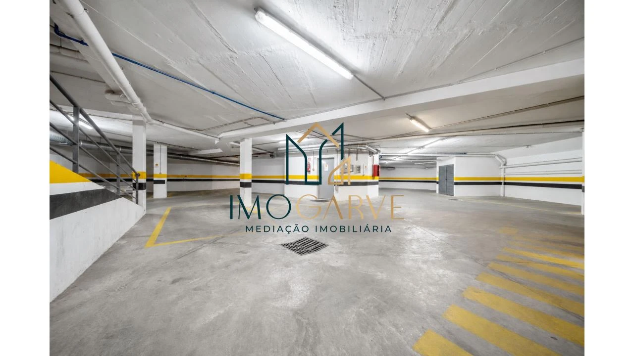 Apartamento T3 para Venda em Portimão Foto 21