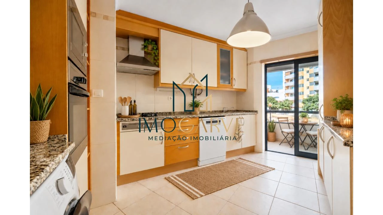 Apartamento T3 para Venda em Portimão Foto 9