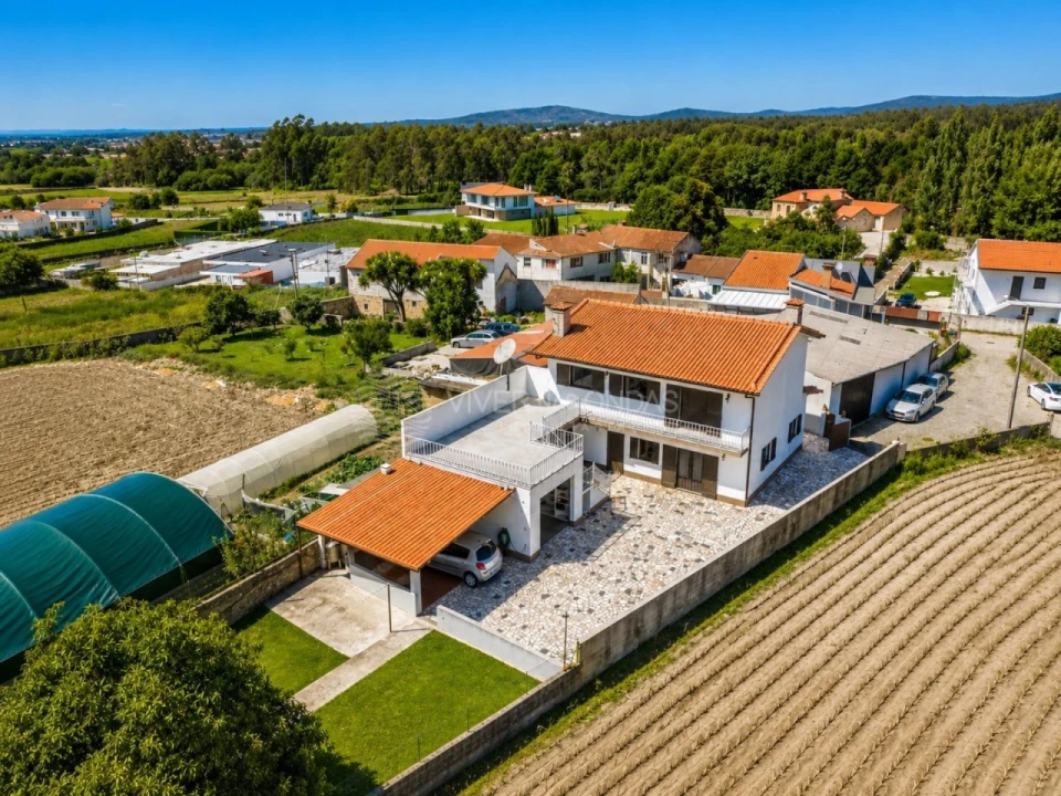 Moradia T4 para Venda em Aver-O-Mar, Amorim e Terroso Foto 42
