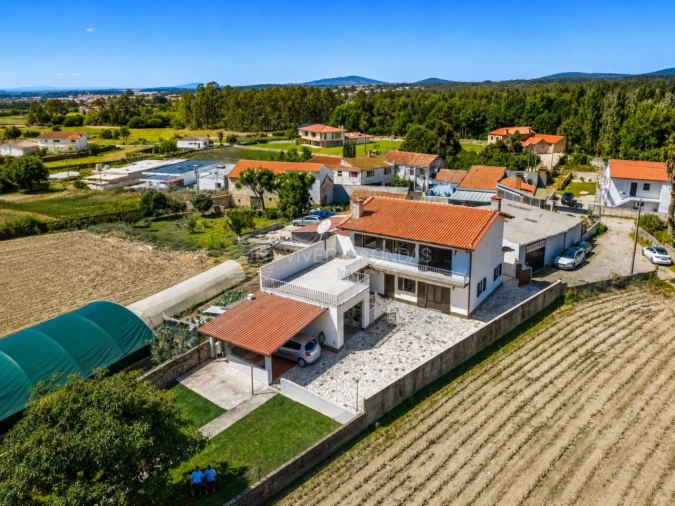 Moradia T4 para Venda em Aver-O-Mar, Amorim e Terroso Foto 43