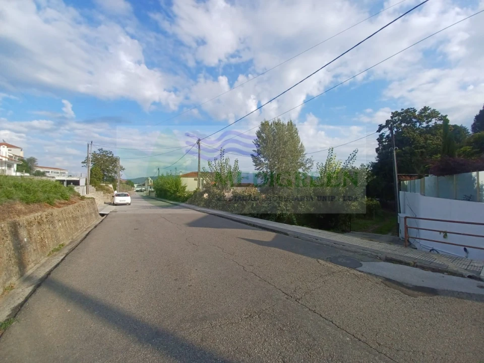 Terreno para Venda em Sever do Vouga Foto 3