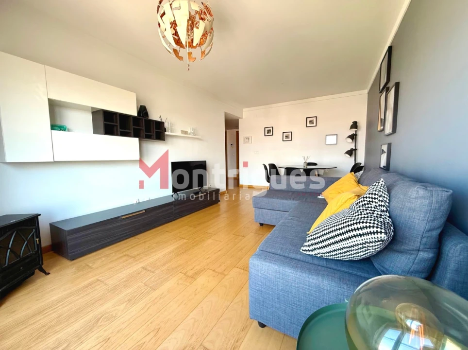 Apartamento T1 para Venda em Parque das Nações Foto 7