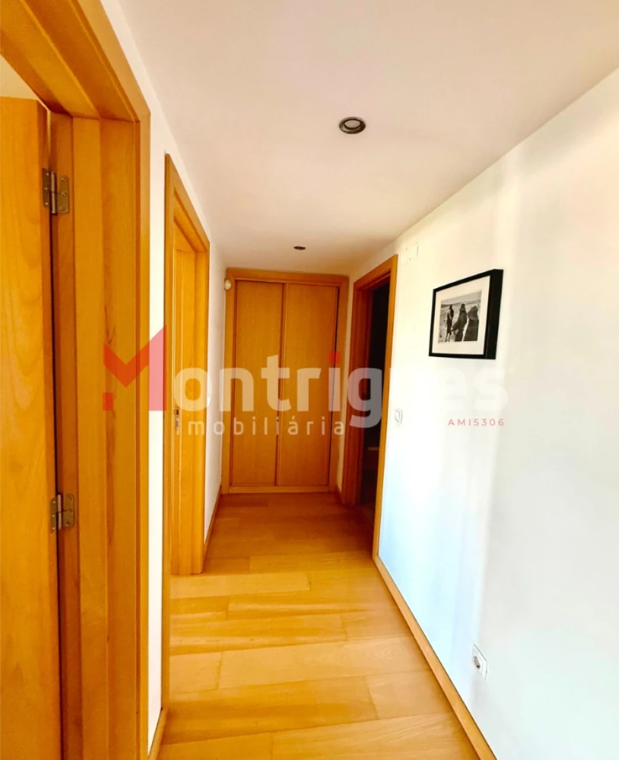 Apartamento T1 para Venda em Parque das Nações Foto 12
