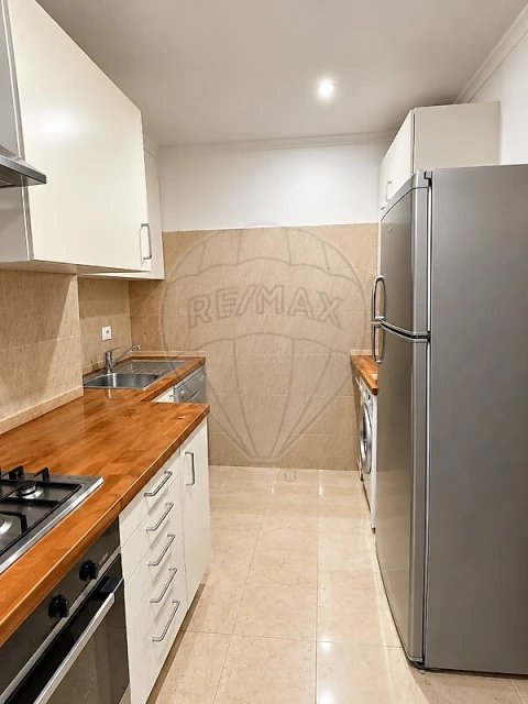 Apartamento T1 para Venda em Misericórdia