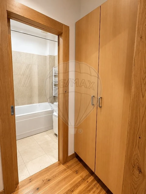 Apartamento T1 para Venda em Misericórdia
