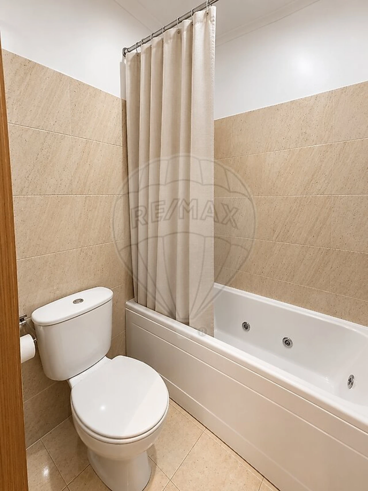 Apartamento T1 para Venda em Misericórdia Foto 9