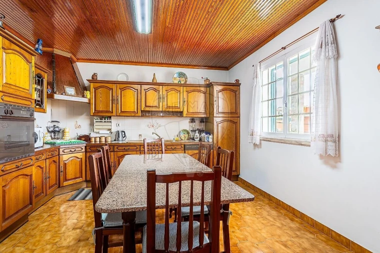 Moradia T3 para Venda em Pontinha e Famões Foto 6
