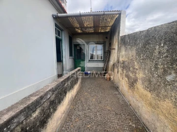 Moradia T3 para Venda em Funchal (São Pedro)