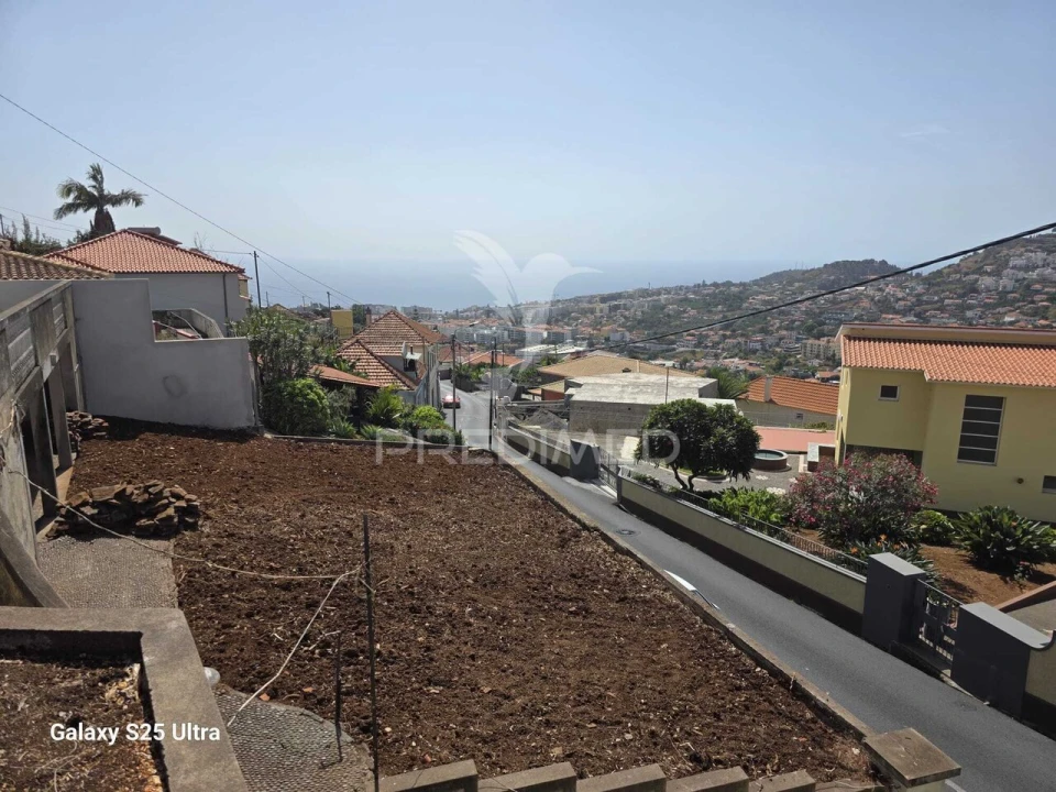 Moradia T3 para Venda em Funchal (São Pedro) Foto 9