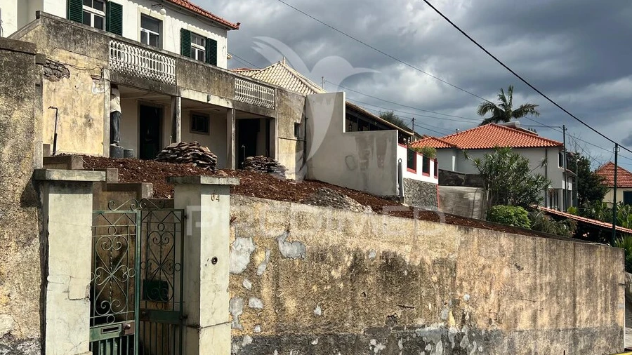 Moradia T3 para Venda em Funchal (São Pedro)