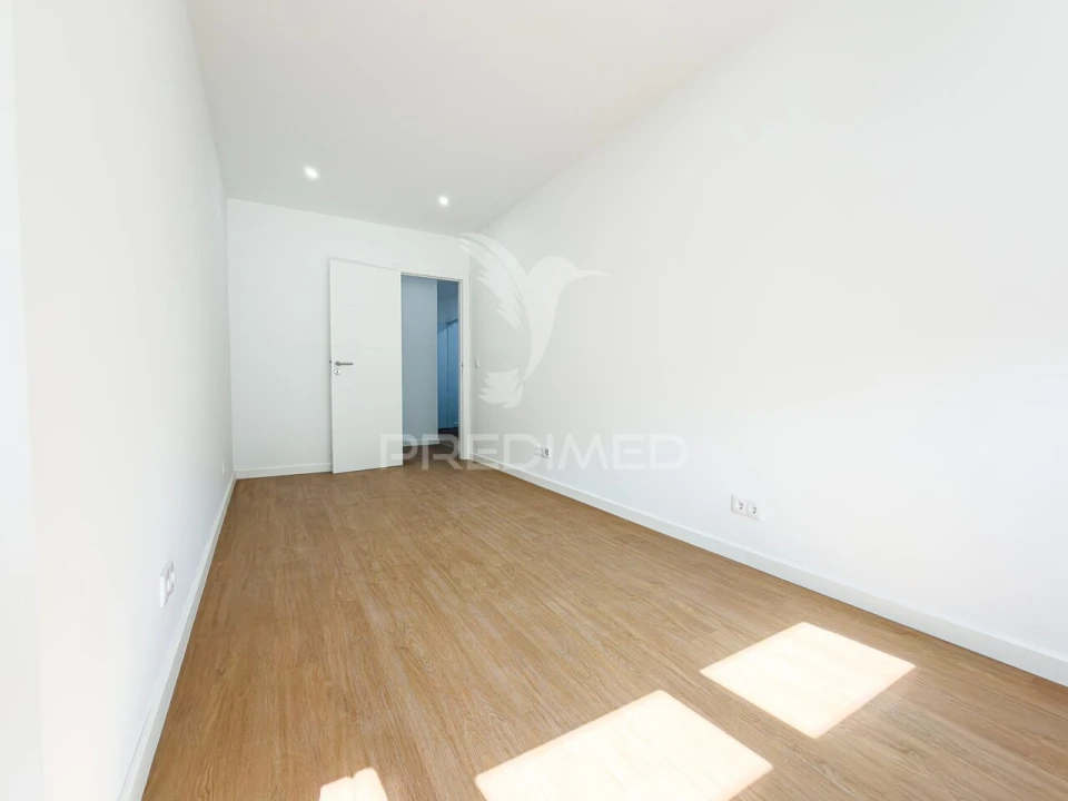 Apartamento T2 para Venda em Almada, Cova da Piedade, Pragal e Cacilhas Foto 22